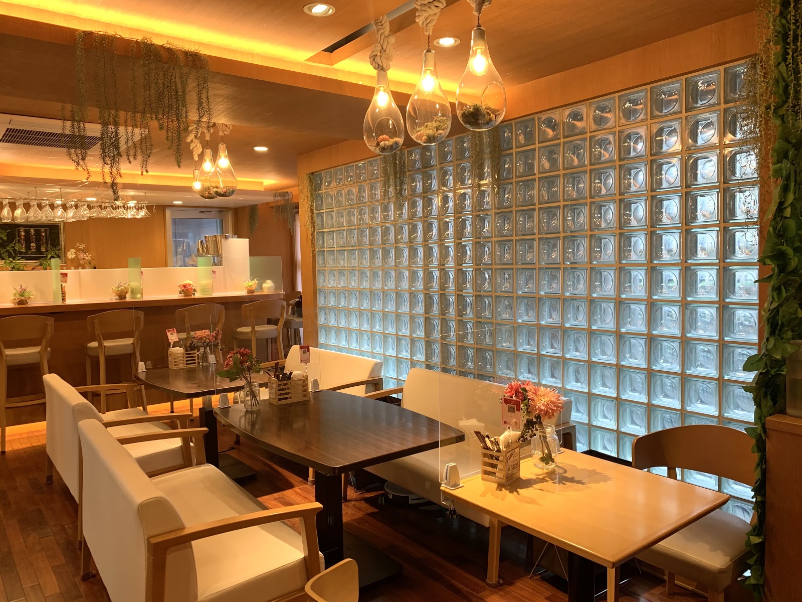カフェ「Tokyo Orchard」の店内風景